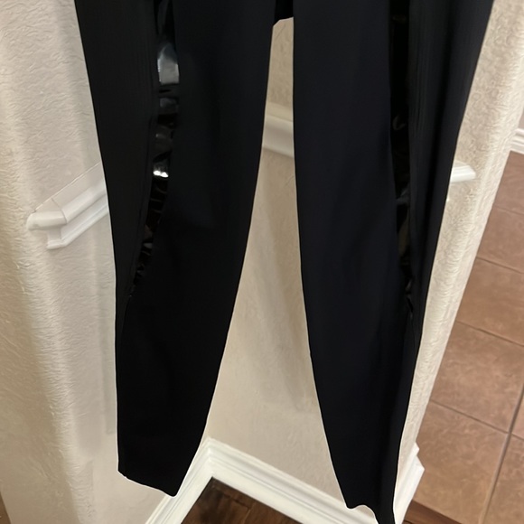 Lululemon Athletica rare black gloss trim run high rise leggings tights Size 2 - Picture 8 of 17